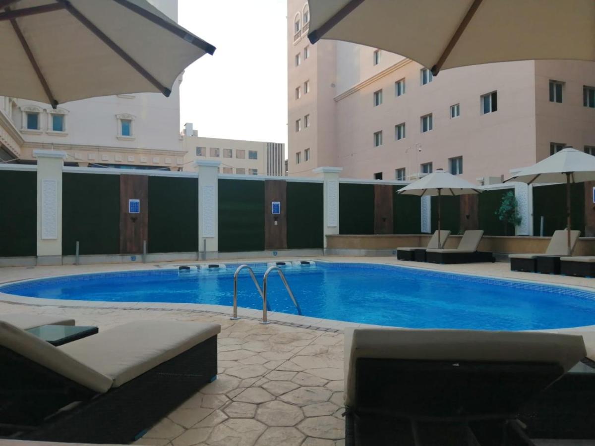 New Blue Rose Hotel Doha Exteriör bild